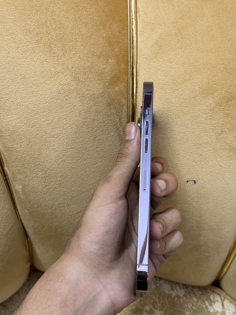 Apple iPhone 14 Pro Max 6