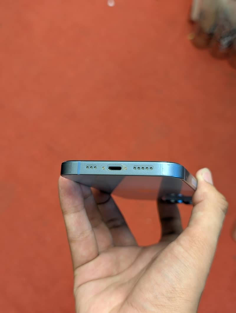 Apple iPhone 14 6