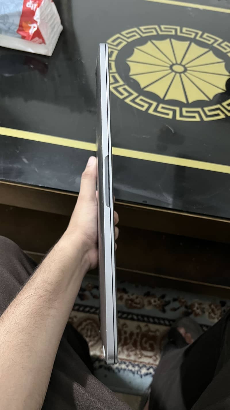 Macbook pro 2019 11