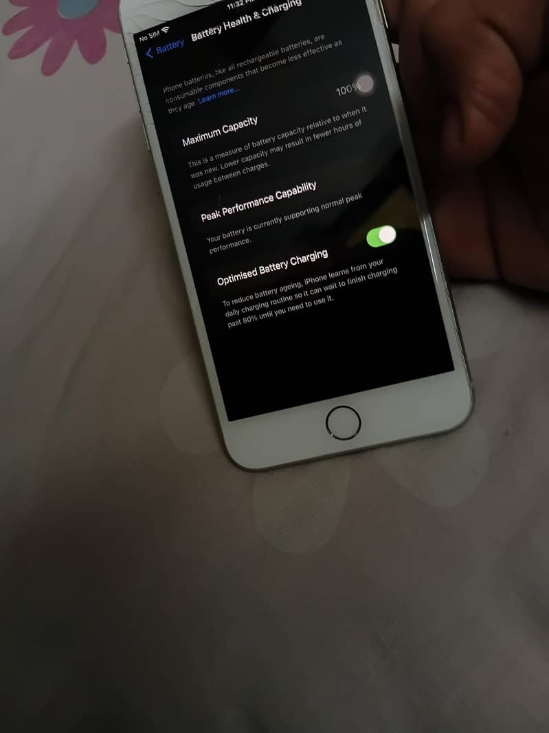 Apple iPhone 8 Plus 1