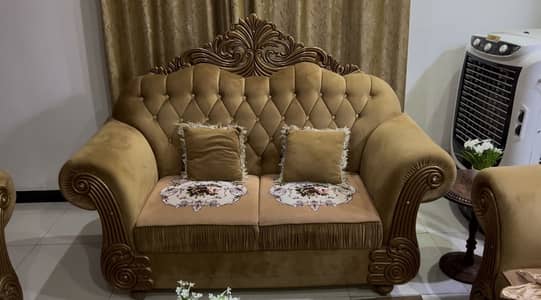 Sofa set for Sale Urgent