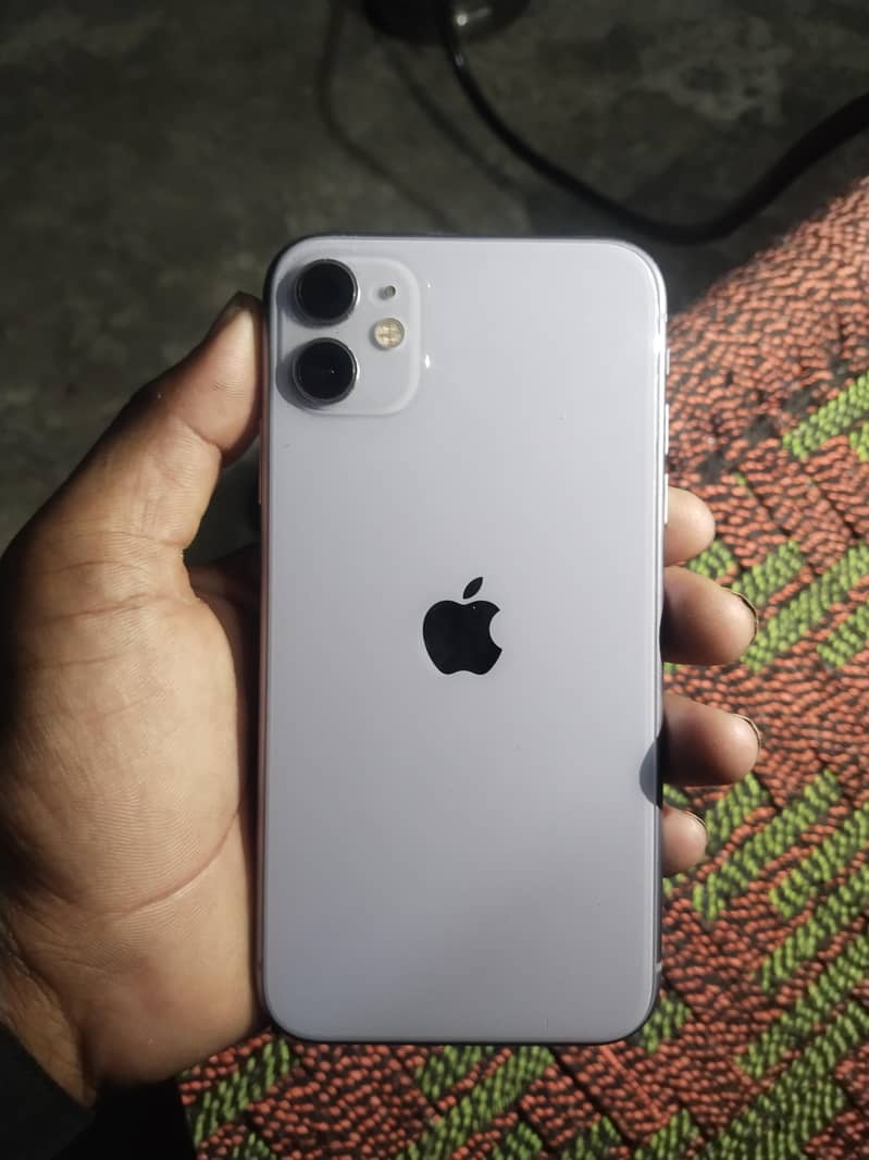 Apple iPhone 11 3
