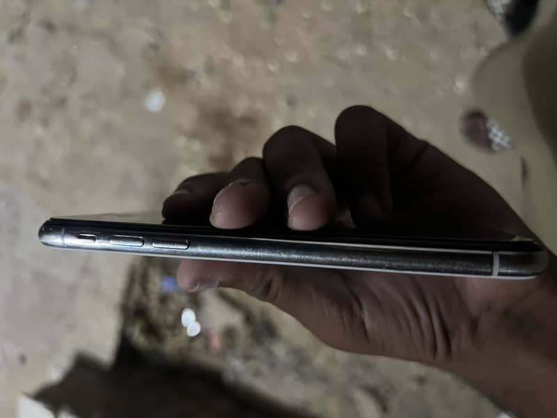 Apple iPhone X 0