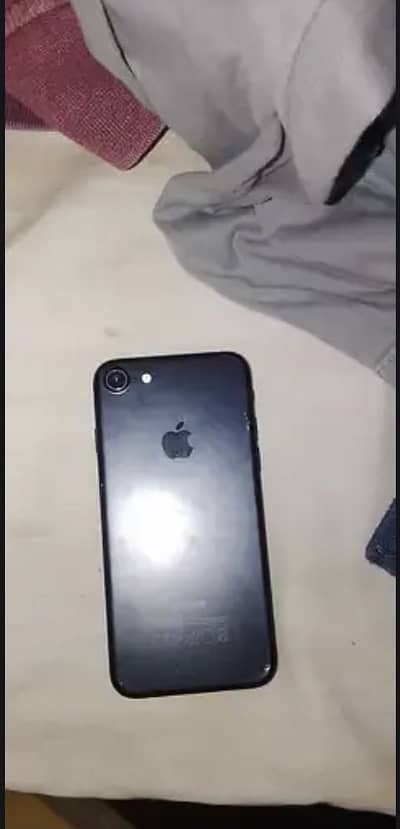 Apple iPhone 7