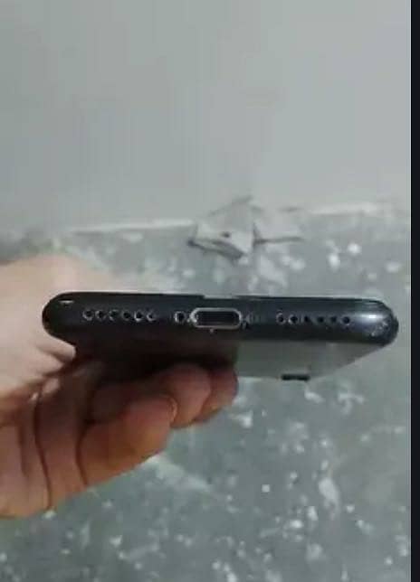 Apple iPhone 7 1