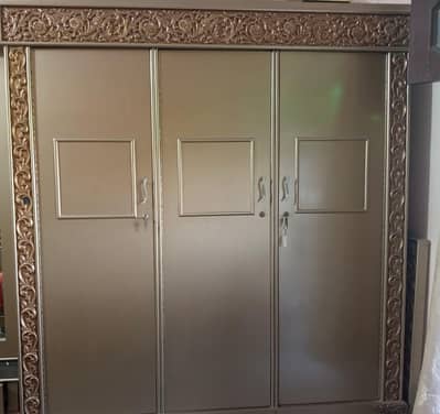wardrobe sale in Faisalabad