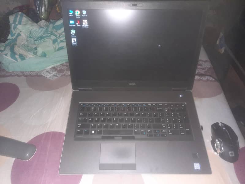 Dell precision 7740 0
