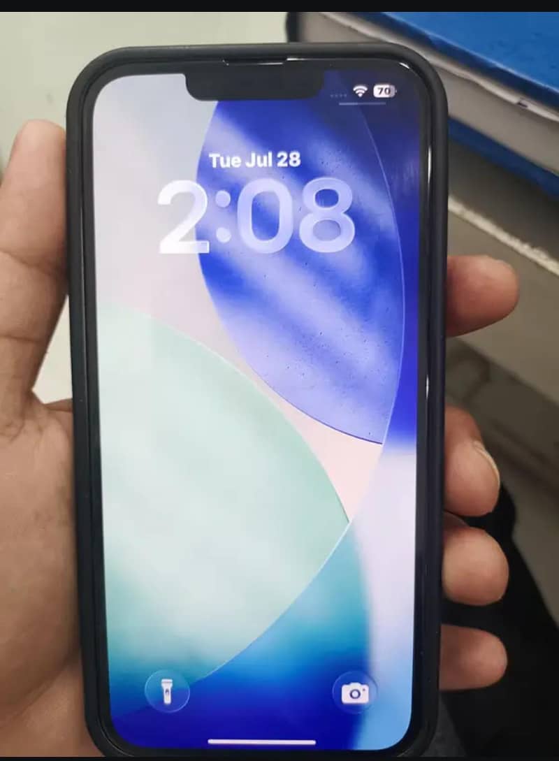 Apple iPhone 13 1