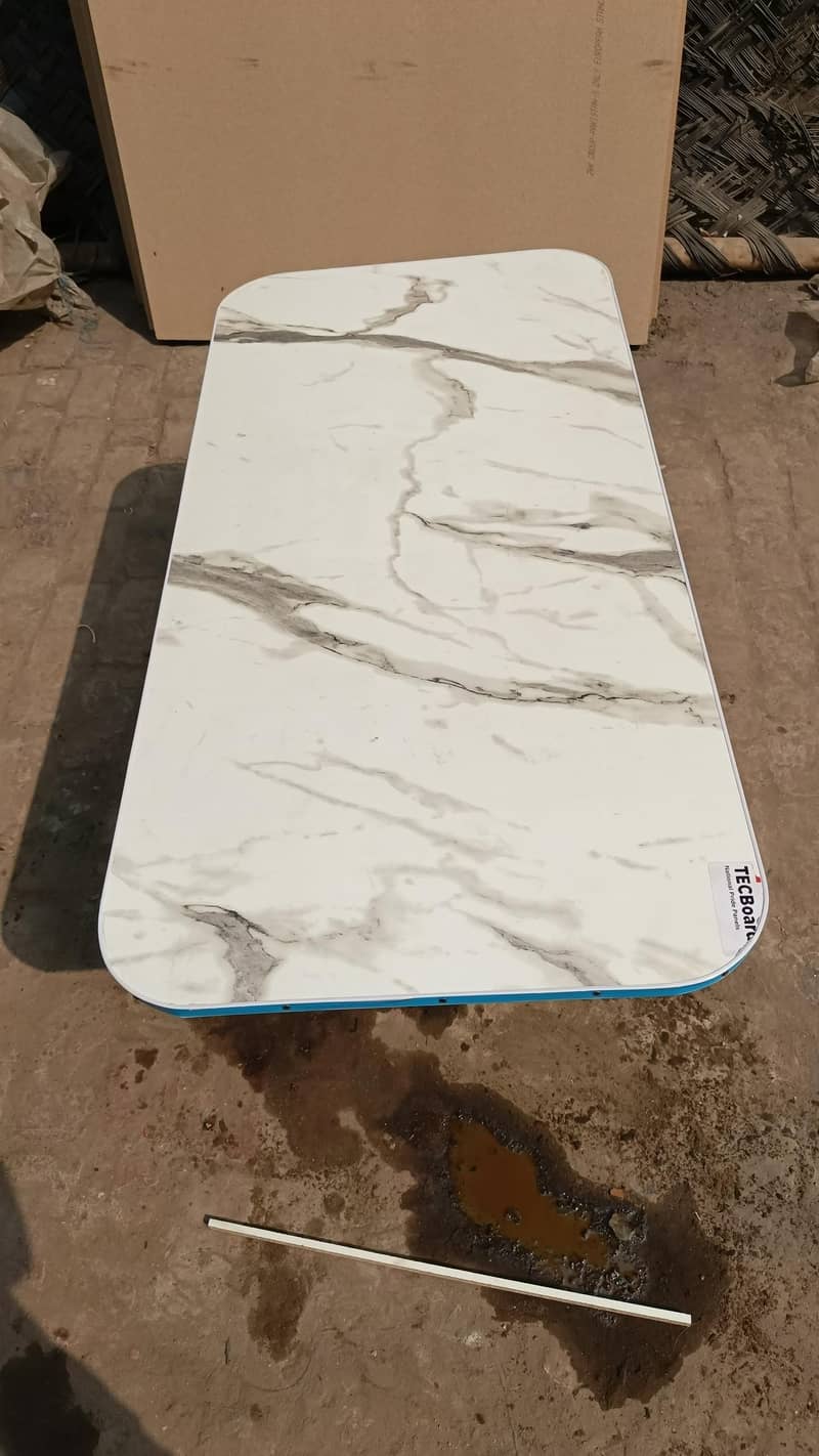 FOLDING TABLES 7