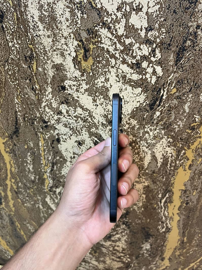 Apple iPhone 15 1