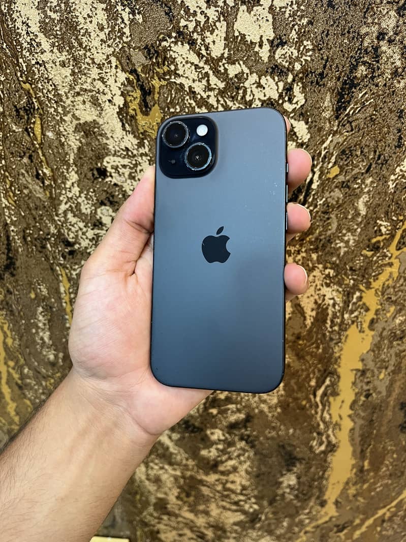 Apple iPhone 15 3