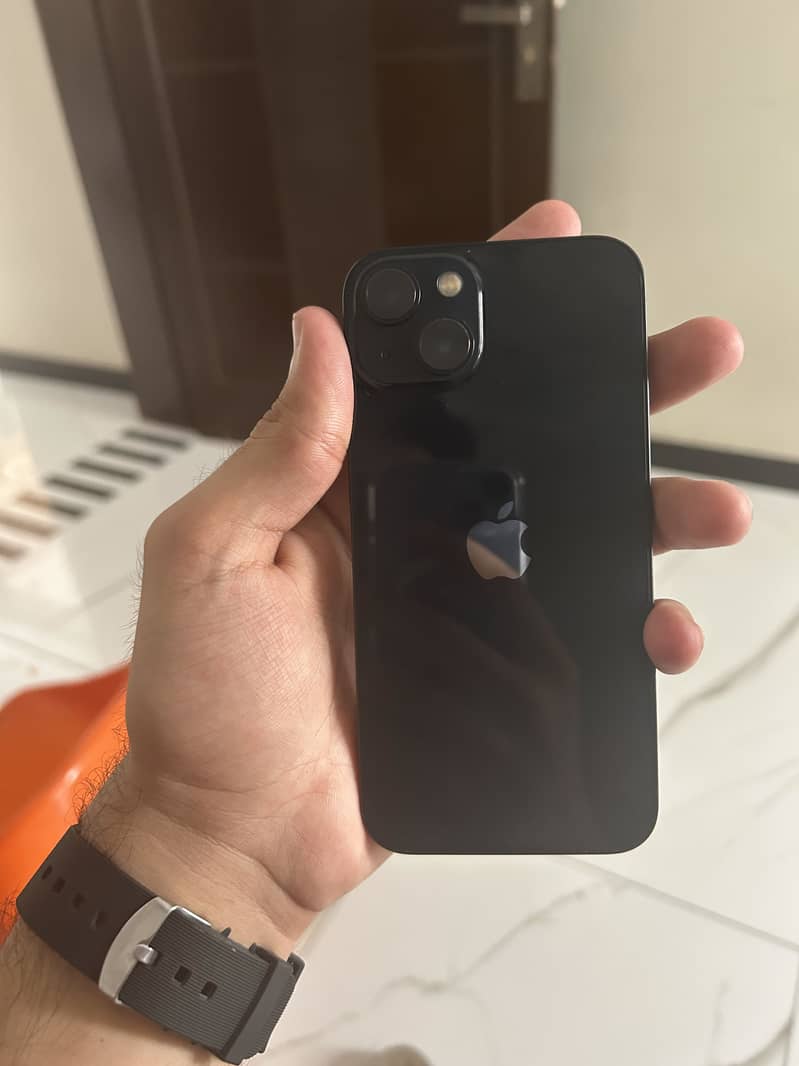 Apple iPhone 13 1