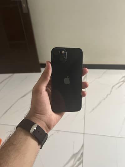 Apple iPhone 13