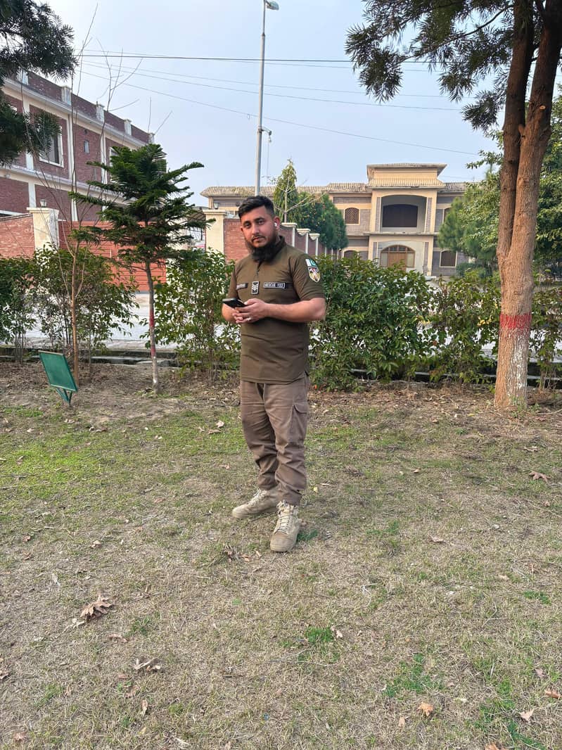 اچھی کوالٹی میں ہی اور ڈبل کوٹ میں ہے 7