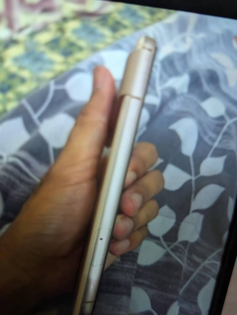Google Pixel 8 1