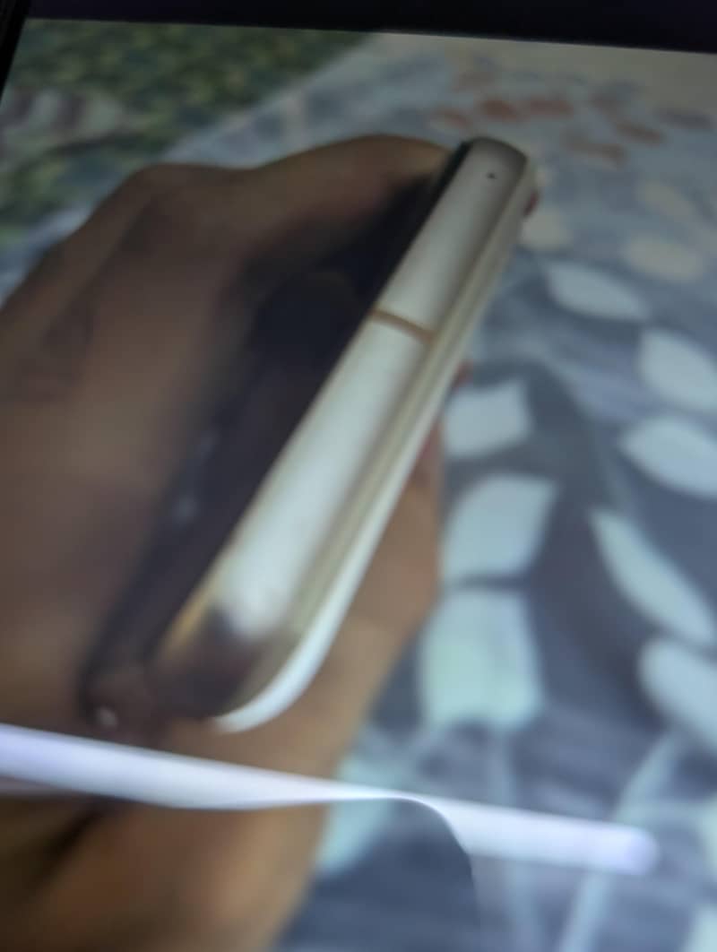 Google Pixel 8 2