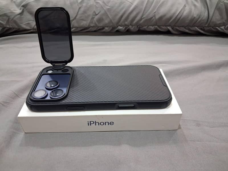 Apple iPhone 17 Pro Max 1