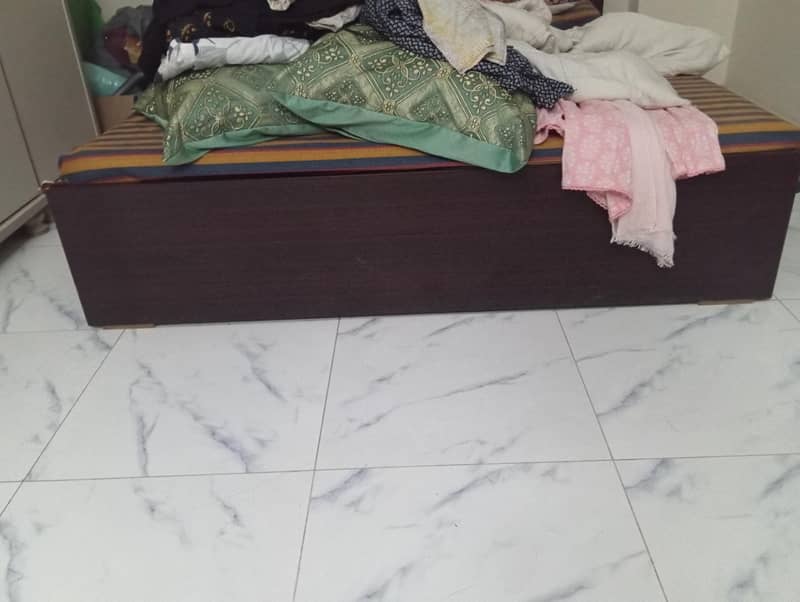 Bed With dressing table 1