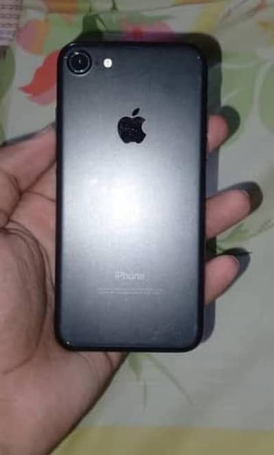 Apple iPhone 7