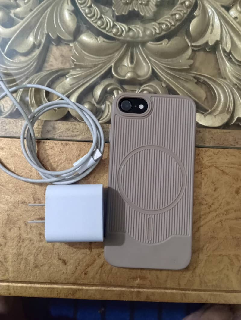 Apple iPhone 7 1