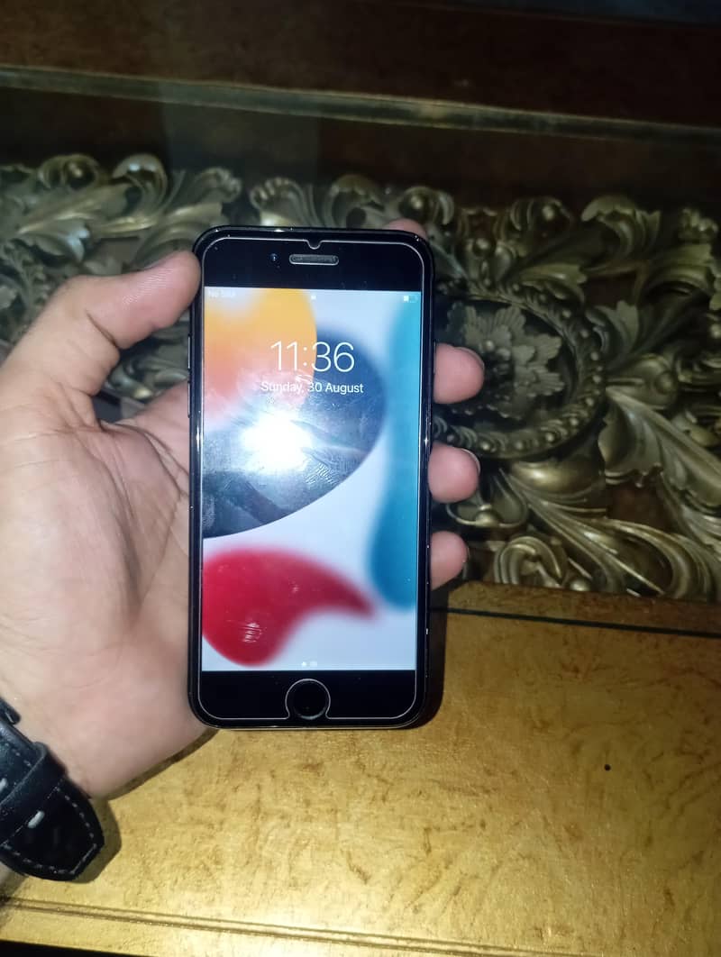 Apple iPhone 7 6