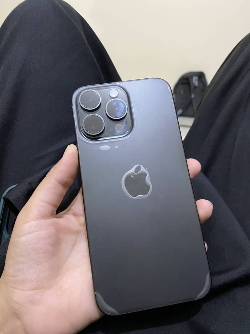 Apple iPhone 15 Pro Max 0