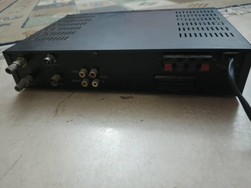 Dish Receiver 5