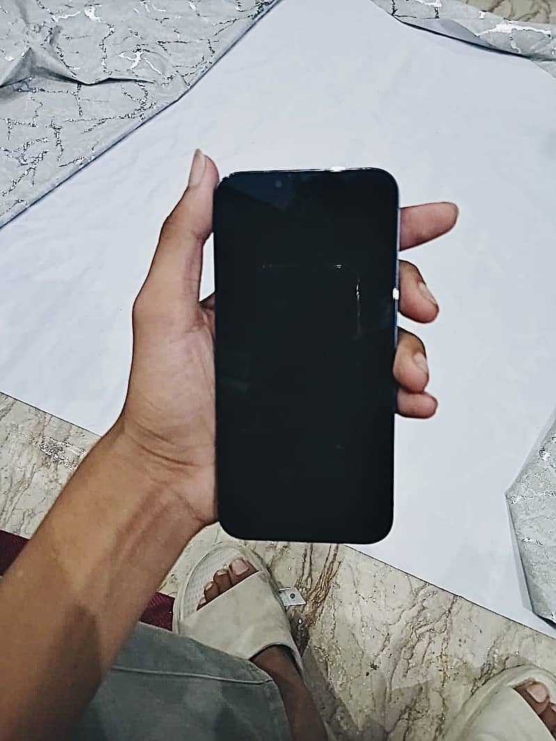 Apple iPhone 13 Pro 4