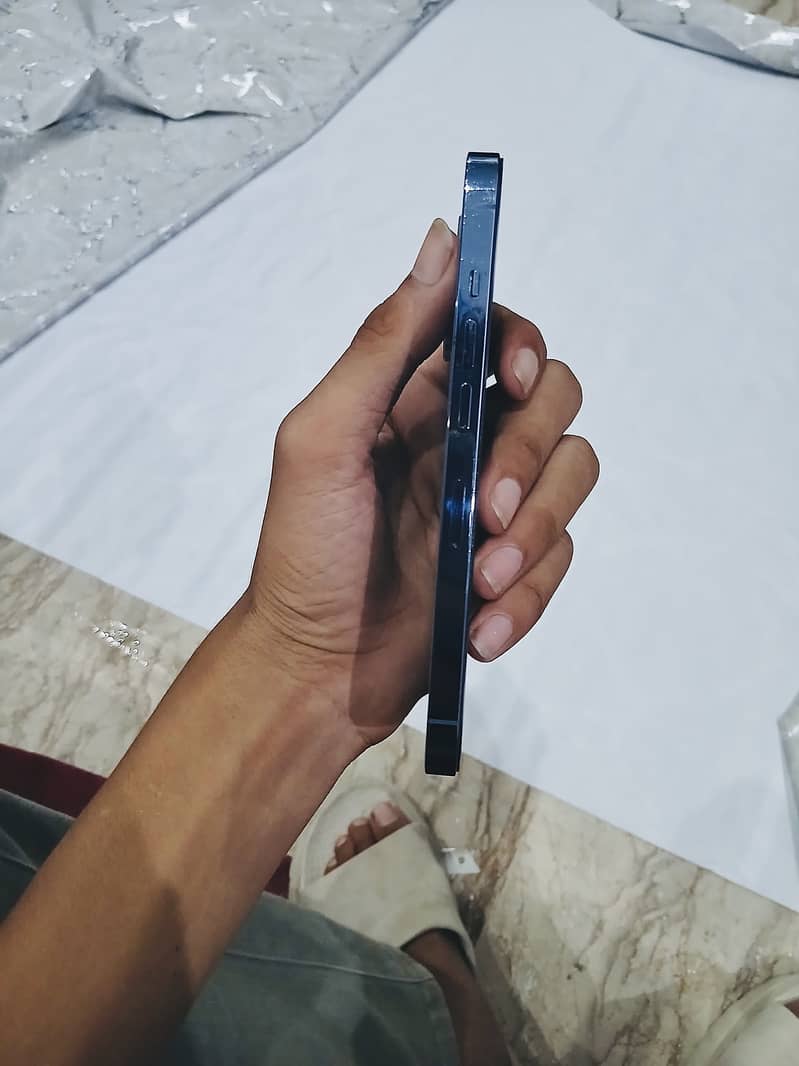 Apple iPhone 13 Pro 6