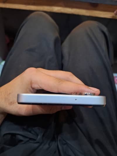 Nubia v80 max 20/256 new mobile hn