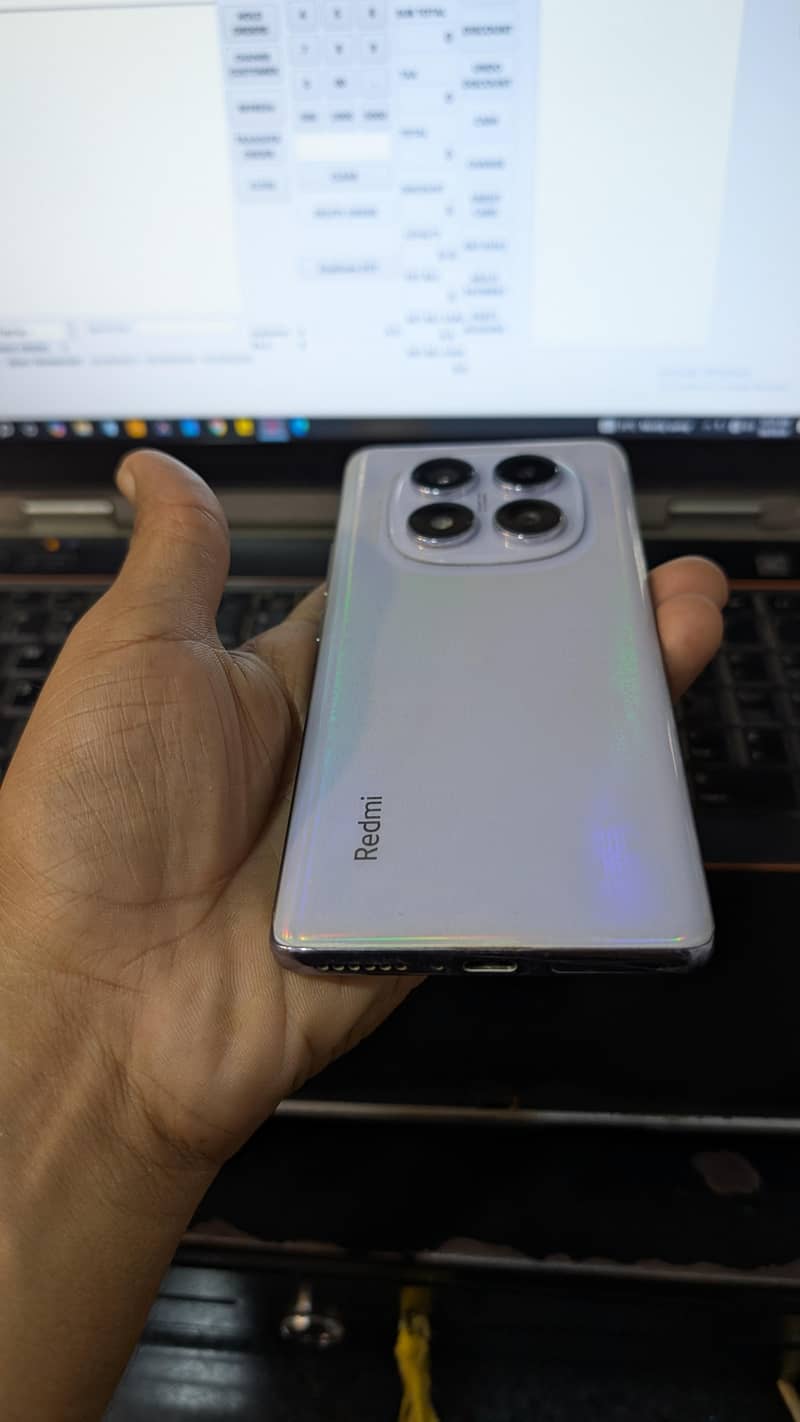 Xiaomi Redmi Note 14 Pro 3