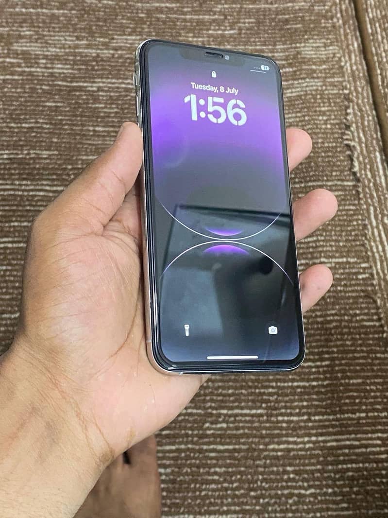 Apple iPhone XS Max 5