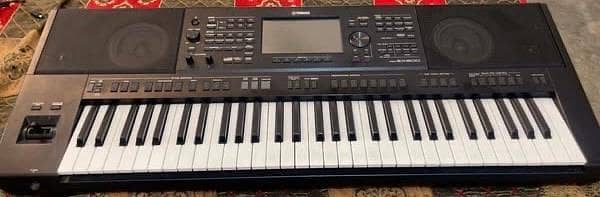 Yamaha PSR-SX900 Professional Keyboard-Slightly Used /Mint Condition