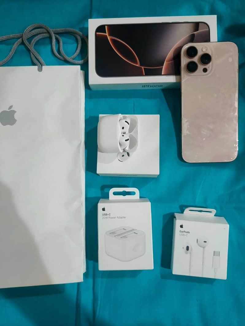 Apple iPhone 16 Pro Max 256GB Desert Titanium 0