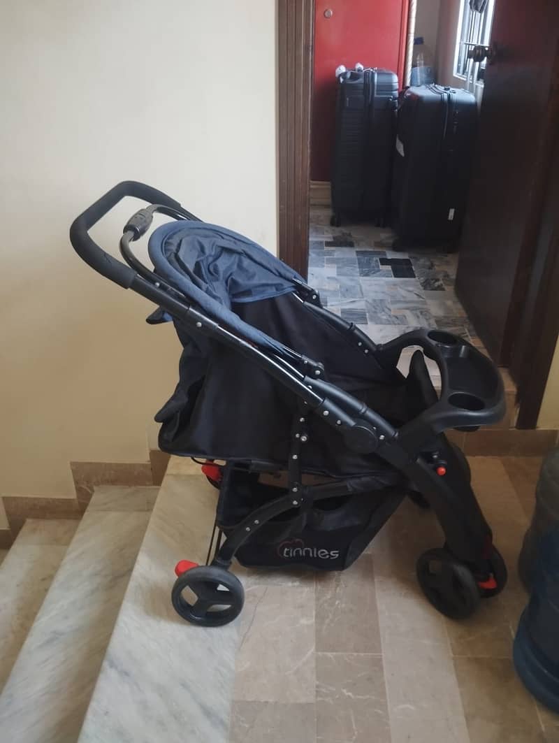 Tinnies stroller 1