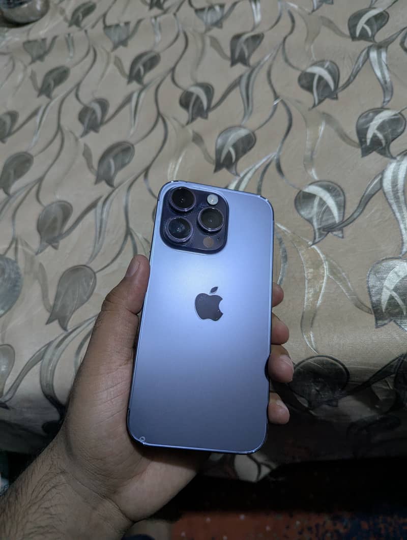 Apple iPhone 14 Pro 4