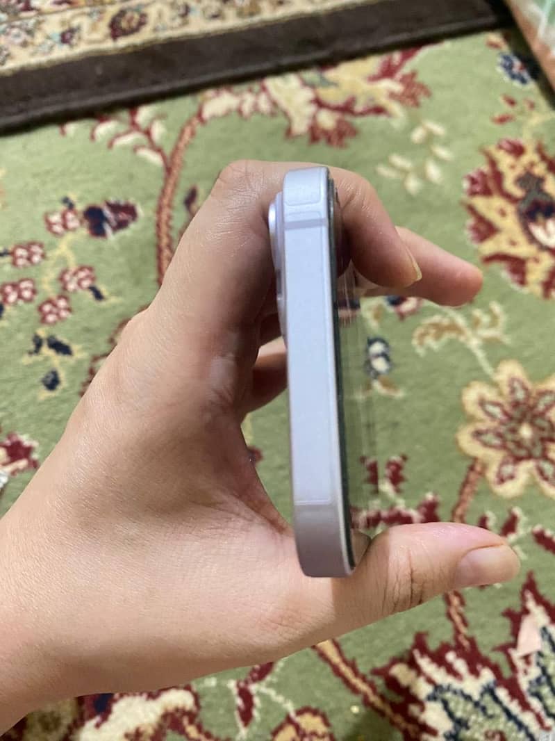 Apple iPhone 14 5