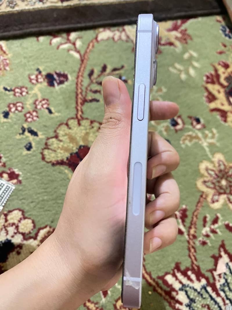 Apple iPhone 14 6