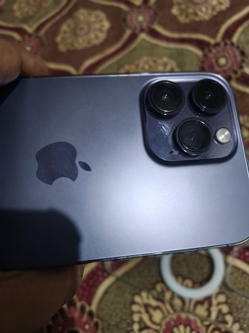 Apple iPhone 14 Pro Max 6