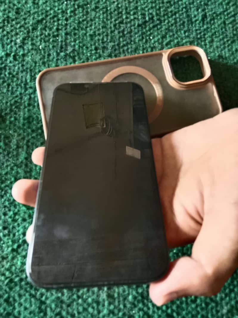 Apple iPhone 13 2