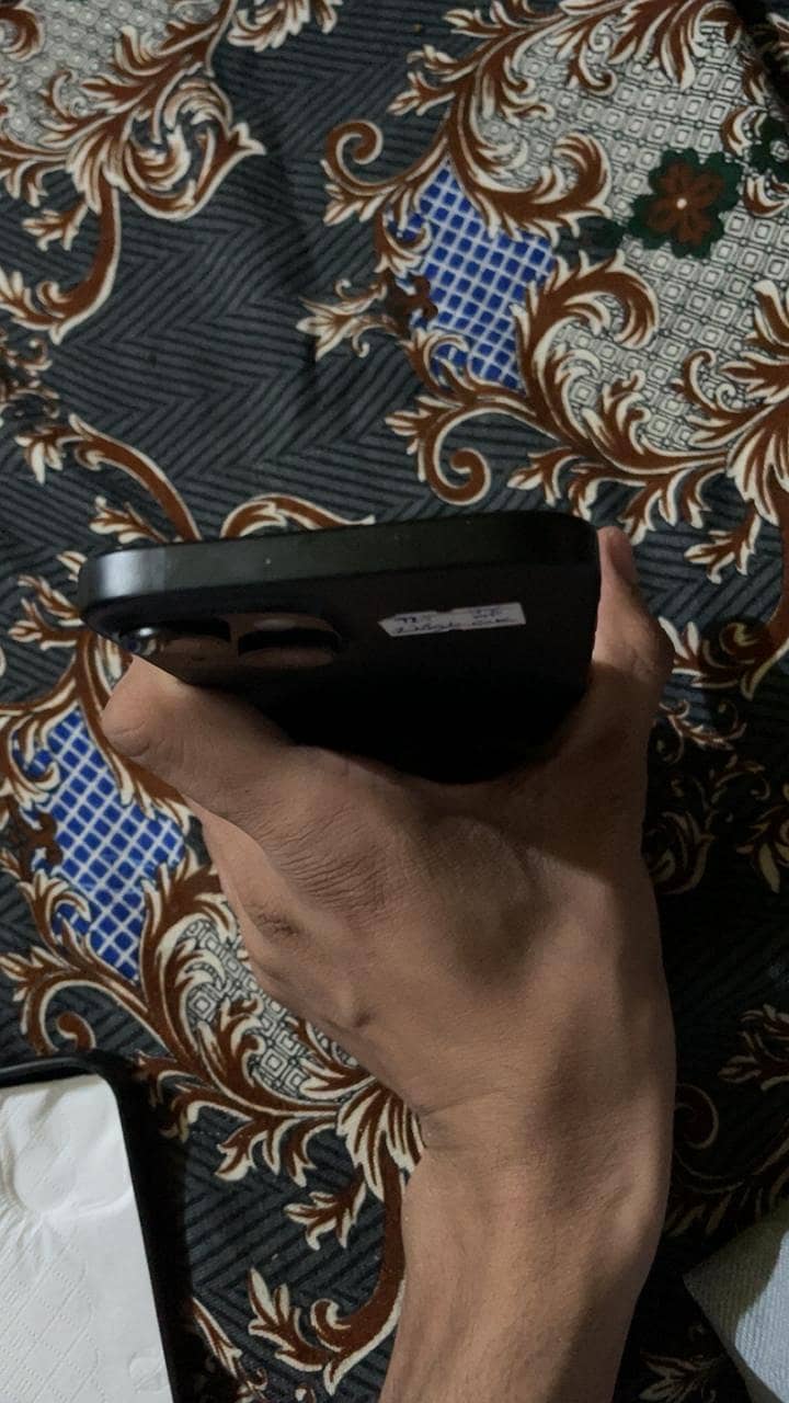 Apple iPhone 15 3