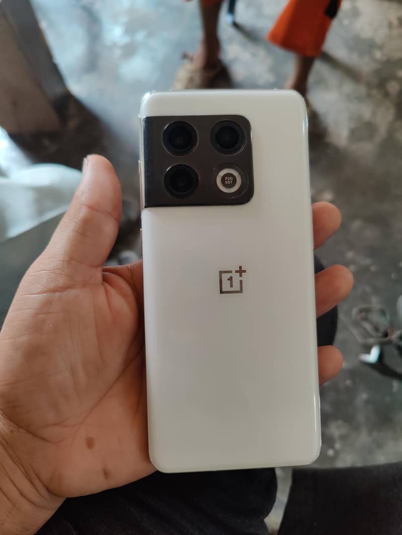 One Plus 10 Pro 0