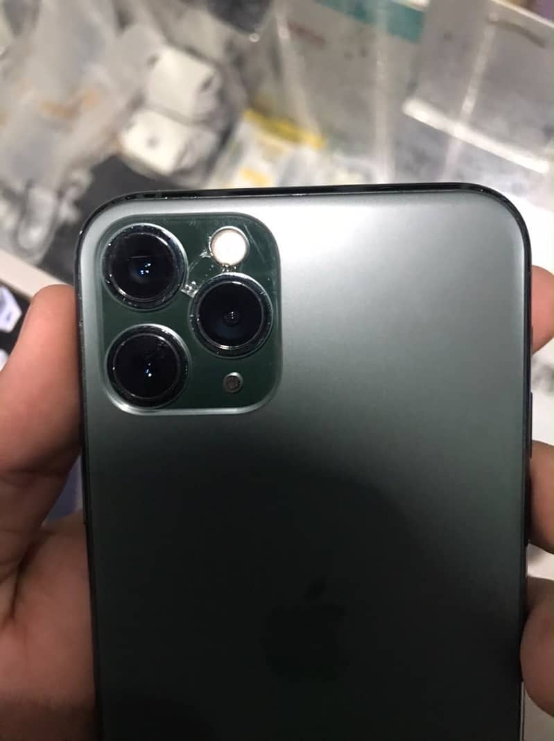 Apple iPhone 11 Pro 3