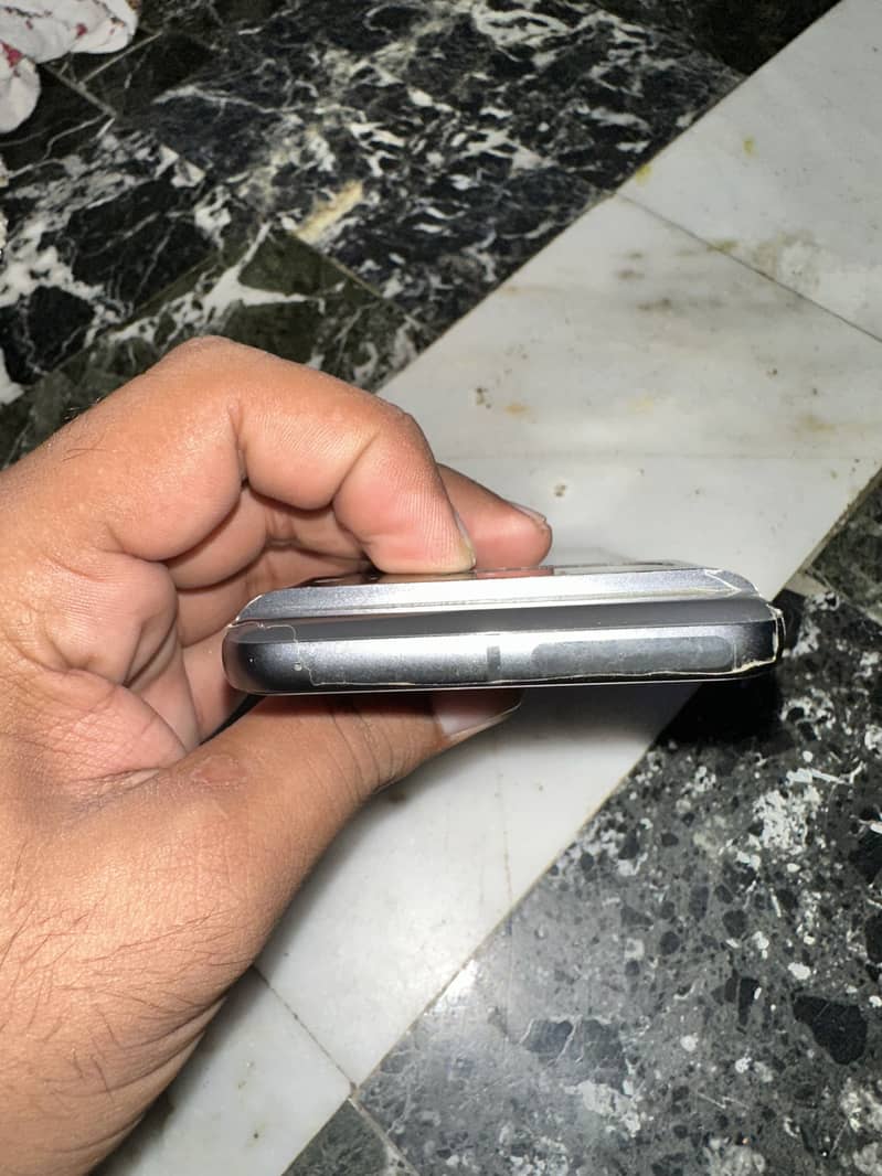 Google Pixel 8 5
