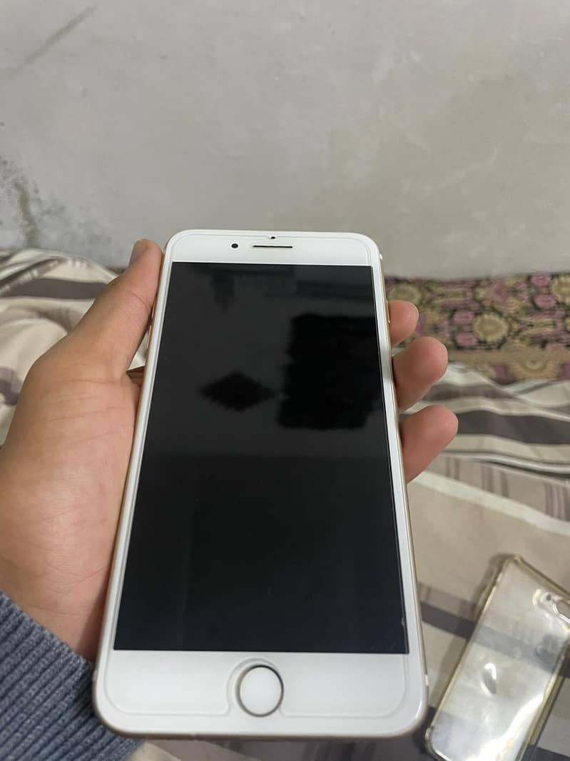 Apple iPhone 7 Plus 4
