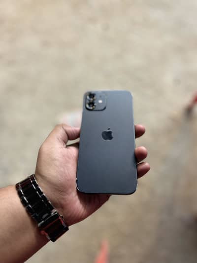 Apple iPhone 12