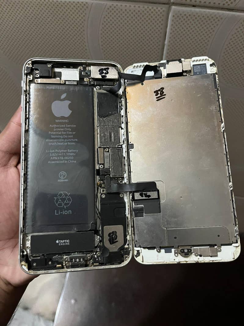 Apple iPhone 7 Plus 2