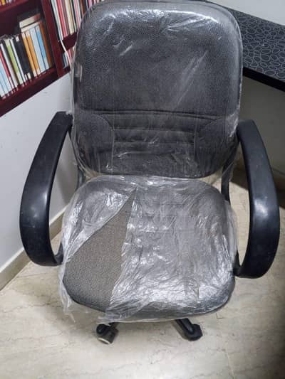 Office chairs for sell  5 chairs Available