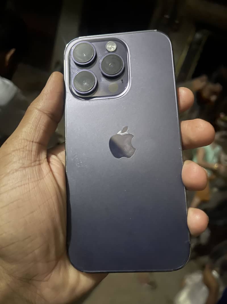 Apple iPhone 14 Pro 0