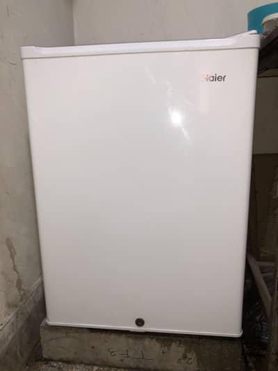 Haire Mini Fridge One Door